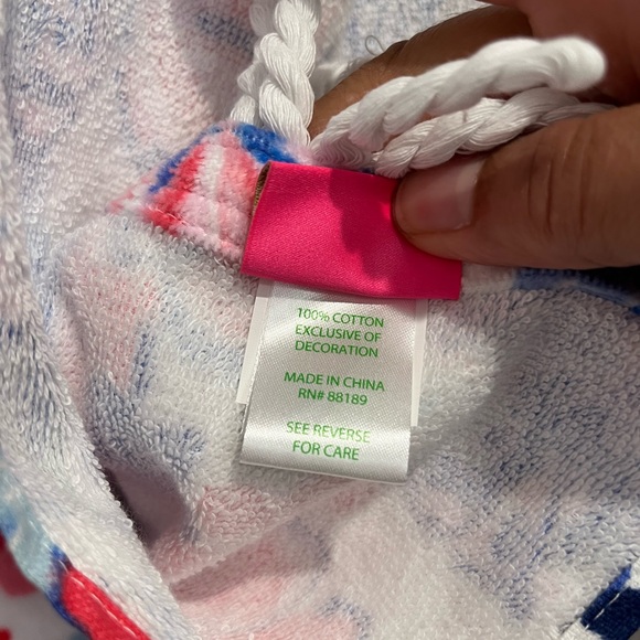 Lilly Pulitzer Beach Towel Party Like A‎ Lobstar - Picture 6 of 6